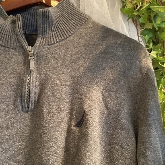 Nautica quarter zip pull over - Picture 4 of 7